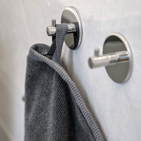 Towel hook Tours